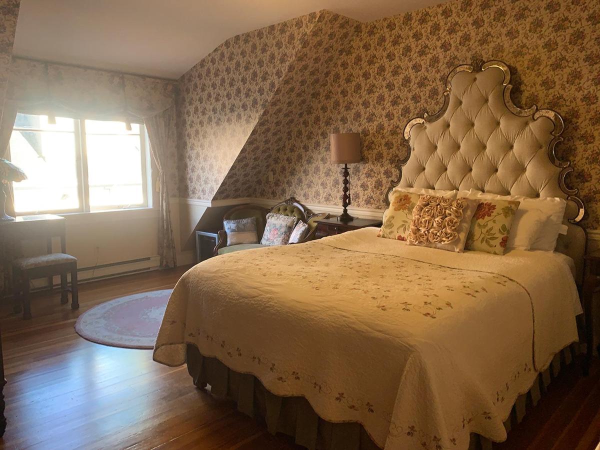 ויקטוריה Haterleigh Heritage Inn מראה חיצוני תמונה