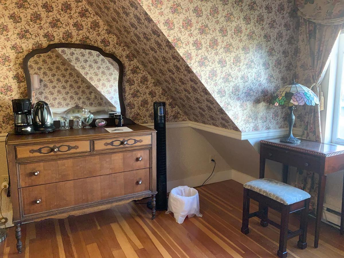 ויקטוריה Haterleigh Heritage Inn מראה חיצוני תמונה