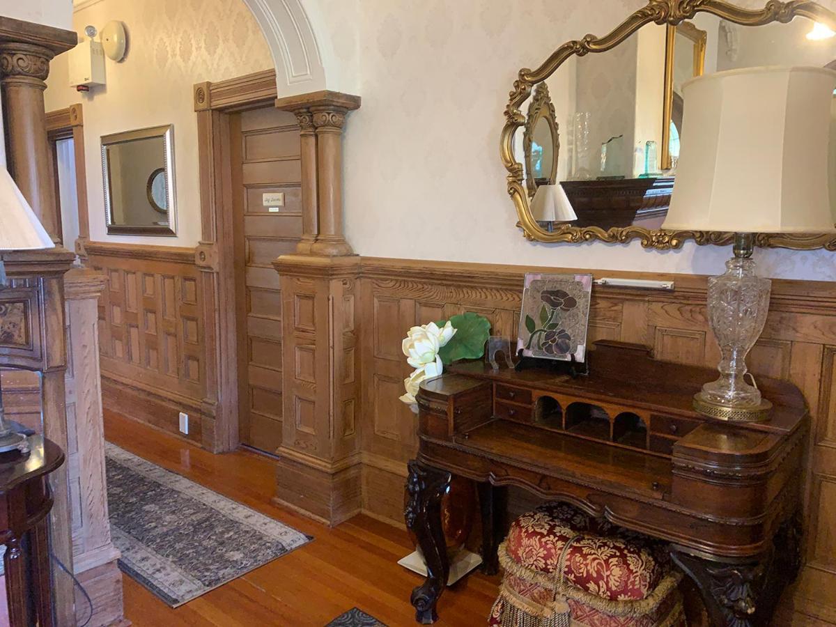 ויקטוריה Haterleigh Heritage Inn מראה חיצוני תמונה