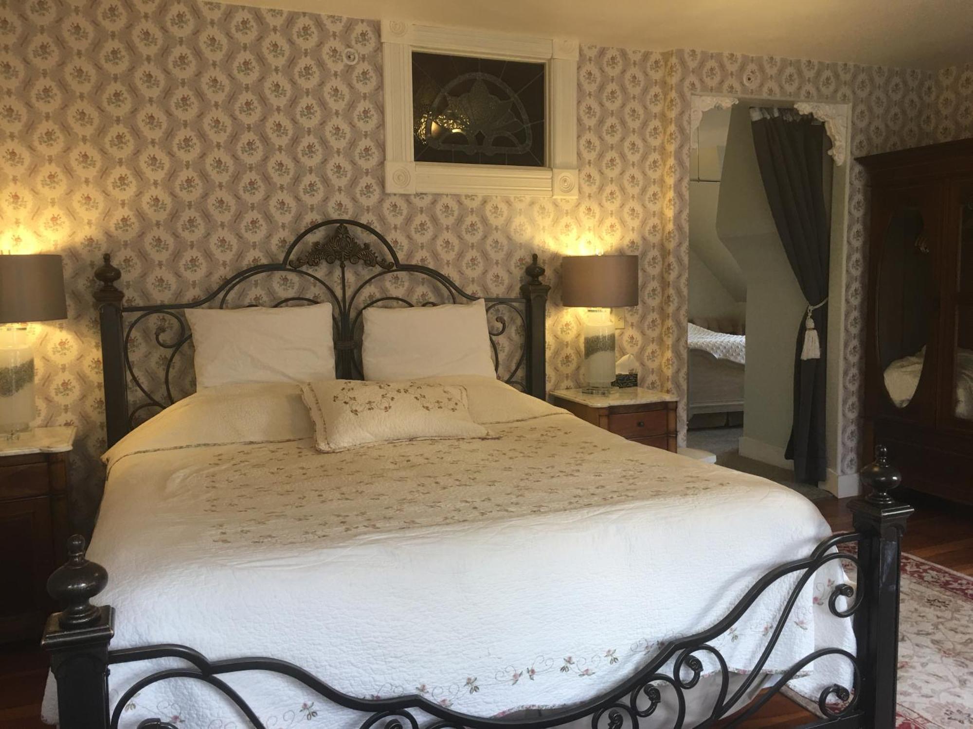 ויקטוריה Haterleigh Heritage Inn מראה חיצוני תמונה